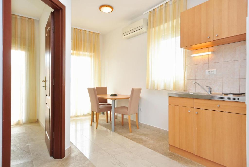 Apartment House Jerko Kaštela Rom bilde